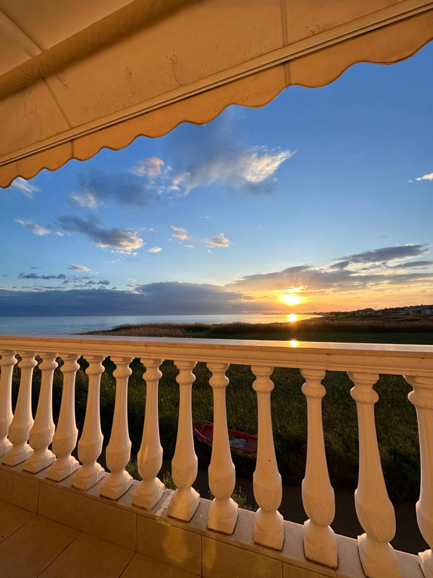 Dimar1 Seaside Apartment Paralia Dionysiou Esterno foto