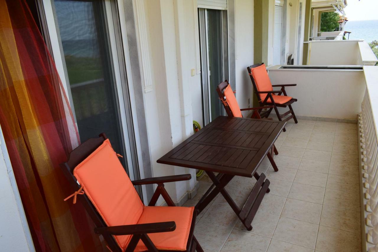 Dimar1 Seaside Apartment Paralia Dionysiou Esterno foto