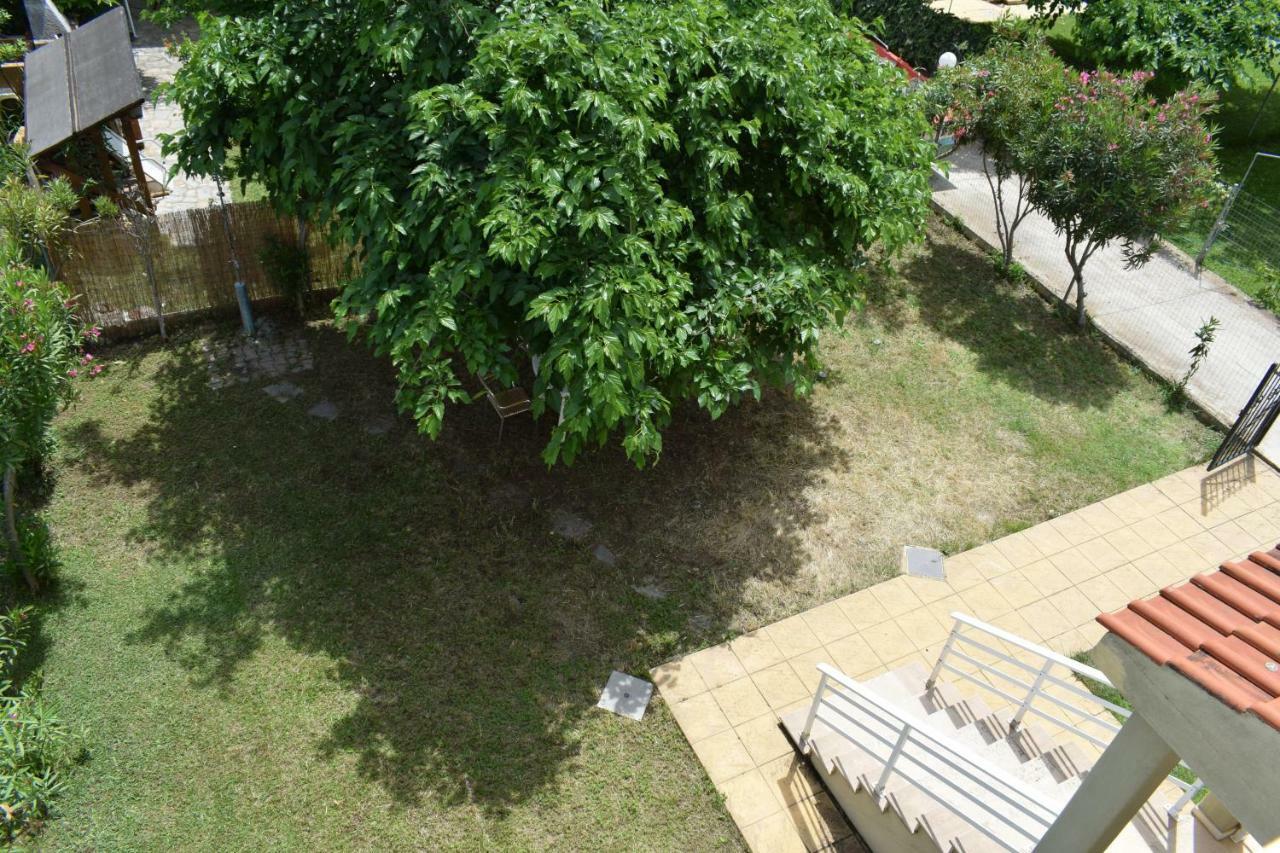 Dimar1 Seaside Apartment Paralia Dionysiou Esterno foto
