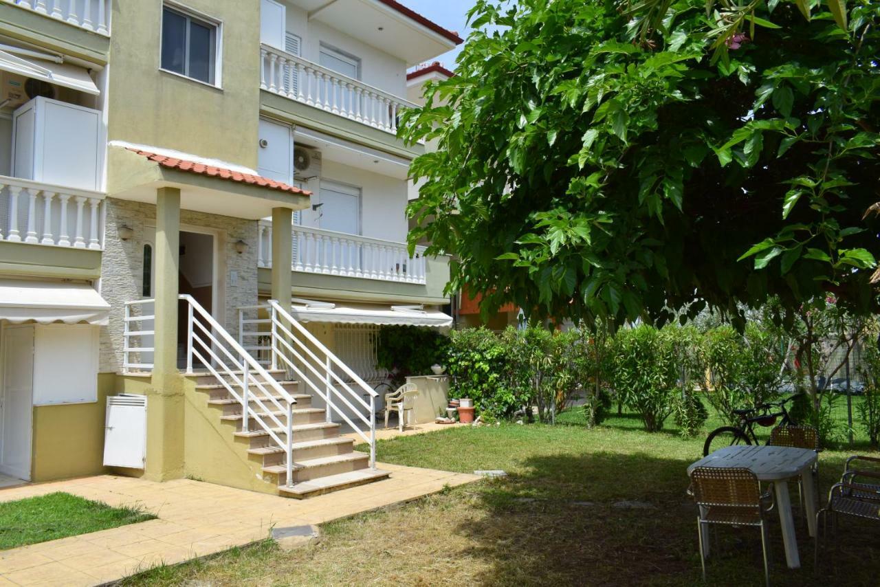 Dimar1 Seaside Apartment Paralia Dionysiou Esterno foto